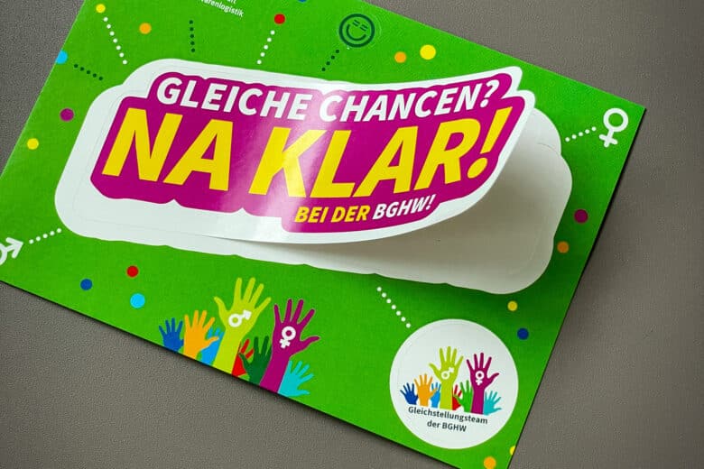 Flyer mit Aufkleber